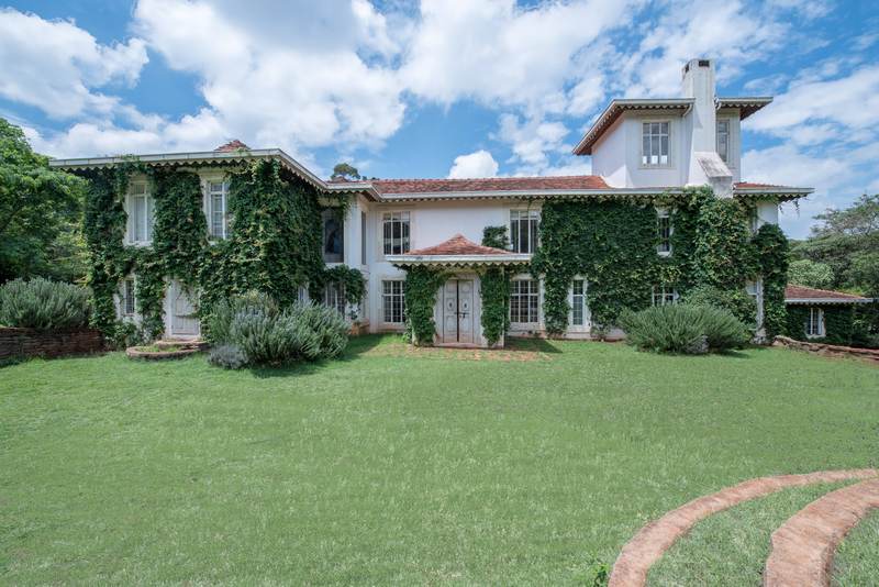 The Karen Manor
